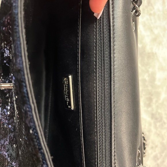 Chanel bag - Picture 9 of 10